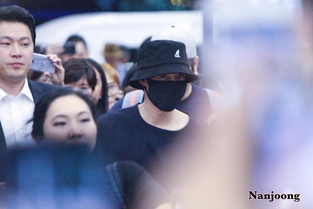 [HQ Photos+Fancam] Kim Hyun Joong at Suvarnabhumi Airport Departed to Korea [2018.04.08]
